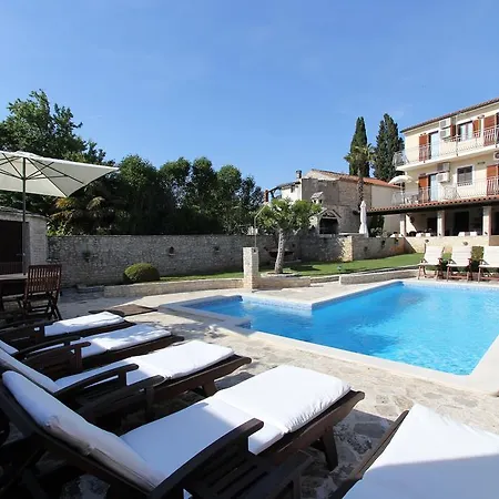 Velike Stine Bed & Breakfast Medulin