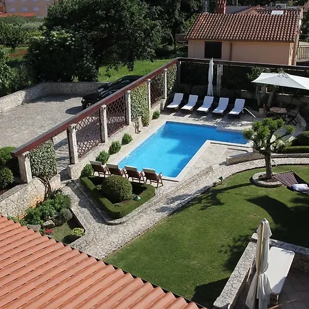 Velike Stine Bed & Breakfast 3*