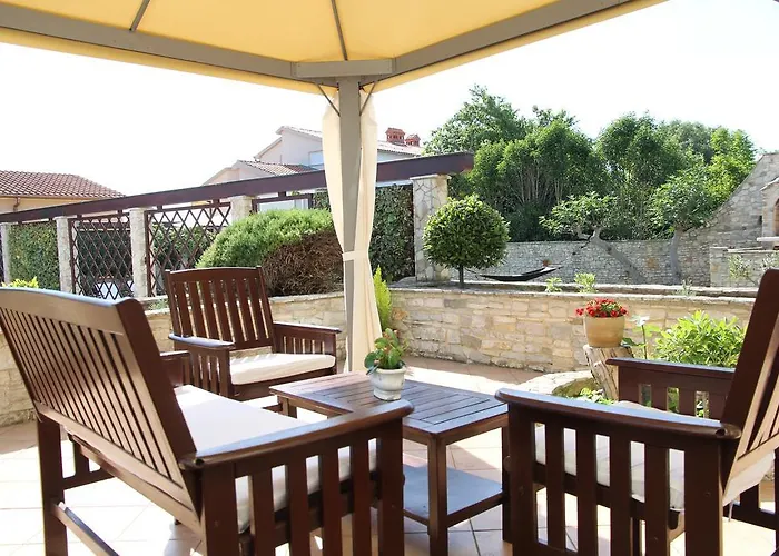 Velike Stine B&B 메덜린