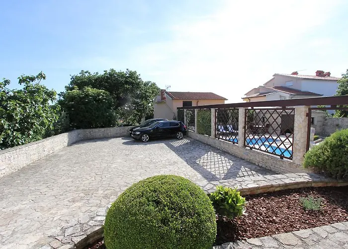 Velike Stine B&B 메덜린