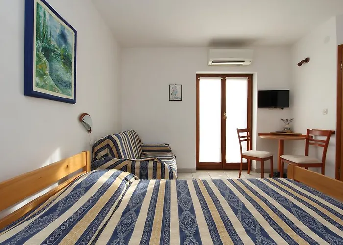 Velike Stine B&B 메덜린